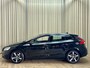 Volvo V40 2.0 T2 *R-Design Velgen* Facelift / 1/2 Leder / Stoelverwarming / Camera / LED / Navi / Cruise Control / 17"LMV