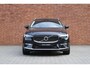 Volvo XC60 T6 AWD Essential Bright | Panoramisch Schuif-kanteldak | Lederen bekleding | Adaptieve Cruise Control| Blind spot | Extra getint Glas | Stoel en stuurverwarming| Heico Verlagingsset| 19 Inch Lichtmetalen Velgen.