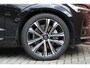Volvo XC60 T6 AWD Essential Bright | Panoramisch Schuif-kanteldak | Lederen bekleding | Adaptieve Cruise Control| Blind spot | Extra getint Glas | Stoel en stuurverwarming| Heico Verlagingsset| 19 Inch Lichtmetalen Velgen.