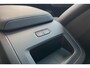 Volvo XC60 T6 AWD Essential Bright | Panoramisch Schuif-kanteldak | Lederen bekleding | Adaptieve Cruise Control| Blind spot | Extra getint Glas | Stoel en stuurverwarming| Heico Verlagingsset| 19 Inch Lichtmetalen Velgen.