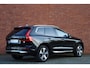 Volvo XC60 T6 AWD Essential Bright | Panoramisch Schuif-kanteldak | Lederen bekleding | Lage bijtelling | Adaptieve Cruise Control | Extra getint Glas | Stoel en stuurverwarming