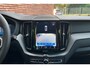 Volvo XC60 T6 AWD Essential Bright | Panoramisch Schuif-kanteldak | Lederen bekleding | Adaptieve Cruise Control| Blind spot | Extra getint Glas | Stoel en stuurverwarming| Heico Verlagingsset| 19 Inch Lichtmetalen Velgen.