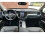 Volvo XC60 T6 AWD Essential Bright | Panoramisch Schuif-kanteldak | Lederen bekleding | Adaptieve Cruise Control| Blind spot | Extra getint Glas | Stoel en stuurverwarming| Heico Verlagingsset| 19 Inch Lichtmetalen Velgen.