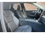 Volvo XC60 2.0 T6 AWD Essential Bright | Panoramisch Schuif-kanteldak | Lederen bekleding | 22 inch lichtmetalen velgen | Sportonderstel | Lage bijtelling | Adaptieve Cruise Control | Extra getint Glas | Stoel en stuurverwarming