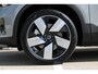 Volvo EC40 Single Motor Extended Range Ultra | | Glazen panoramisch dak | Elektrisch bedienbare bestuurdersstoel met geheugen | Verwarmbare voorstoelen + Stuurwiel | Park Assist voor + achter | 360-Camera | Premium Audio by Harman Kardon | Warmtepomp | Adaptieve Cruise Control | Pilot Assist | Extra getint glas achter | Blind Spot Information System | Google Services | 20 inch Lichtmetalen wielen
