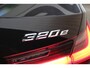 BMW 3-Serie Touring 320e M-Sport | Incl. 12 maanden garantie | Assisted driving | Trekhaak uitklapbaar | Stoel/stuurverwarming | Climate control | Apple carplay/Android auto | Dealeronderhouden |
