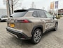 Toyota Corolla Cross HYBRID 180 EXECUTIVE NIEUW MODEL! PARKSENSOREN ANDROID/APPLE STOEL/STUURVERW DODEHOEK 360° CAMERA LEDER P-SENSOREN JBL-AUDIO BLIND-SPOT EL-KLEP