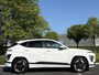 Hyundai Kona Electric Comfort Smart 65.4 kWh |€6695 KORTING|CAMERA|NAVIGATIE|STOEL/STUURVERWARMING|