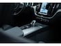 Volvo XC60 T6 Plug-in hybrid AWD Plus Black Edition | Long Range | Trekhaak | BLIS | Panoramadak | Adaptive cruise-control | 360° camera | Verw.stoelen V+A | Harman Kardon | Donker glas | 21" wielen
