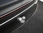 Volkswagen Tiguan Panoramadak l Trekhaak elektr. l Stoel en stuurverwarming l Alcantara Bekleding l Elektr. achterklep l Camera | Achteruitrijcamera | Cruise control adaptief met Stop&Go | Elektrisch glazen panorama-dak
