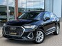 Audi Q3 Sportback 45 TFSI E S-Line | PHEV | Matrix | Stoelverwarming | Digital Dash | Parkeersensoren |