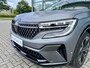 Renault Austral 1.2 E-Tech Full Hybrid 200 Iconic Esprit Alpine Automaat | Mat Grijs Two-Tone | Elektrische Stoelen | Massage | Stoel + Ruit Verwarming | Elektrische Klep | Dodehoek | Navigatie | Climate Control | Apple CarPlay/Android Auto | Draadloze Telefoonoplader