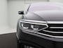 Volkswagen Passat Variant 1.5 TSi 150 Pk Automaat R-Line | Adaptive Cruise | CarPlay | Navigatie | Bluetooth | Parkeersensoren | Stoelverwarming | 17 Inch | Trekhaak |