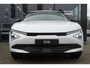 Kia EV6 Light Edition 63 kWh | Stoel- en stuurverwarming | Adaptieve cruise control | Camera | Parkeersensoren |