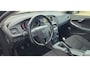 Volvo V40 1.6 T3 Kinetic Trekhaak Navigatie Parkeerhulp Nieuwe APK