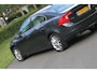 Volvo S60 1.6 T4 Summum 179 pk Automaat / Vol opties / Leder interieur / Navigatie / Airco met climate control / enz.