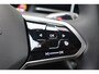 Volkswagen ID.7 Tourer Pro Limited Edition | Achterbank in ongelijke delen neerklapbaar incl. middenarmsteun en doorlaadmogelijkheid | Afstandscontrolesysteem (Front Assist), met voetgangers- en fietsersherkenning | Airconditioning automatisch, 2-zone (Climatronic)