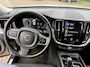 Volvo XC60 2.0 T8 Twin Engine AWD Momentum Pro | Panoramadak | ACC & Pilot Assist | Camera
