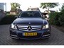Mercedes-Benz C-klasse 180 Ambition Avantgarde Autom Half Leder/Stof Navi Clima Cruise 2x PDC LMV Trekhaak NL Auto.