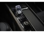 Volvo XC60 T6 Plug-in hybrid AWD Plus Black Edition 350pk | Panoramadak | Harman/Kardon | Stoelverwarming V+A | Parkeercamera Achter | Parkeer Sensoren V+A | Navigatie Full Map | Full Led Koplampen | Pilot Assist