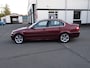 BMW 3-Serie 330xi Executive Automatische airco, navigatie, licht metalen velgen, lederen bekleding, trekhaak, cruise controle, enz.