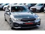 BMW 3-Serie Touring 330i High Executive Edition | M-pakket | Panorama | Harman/Kardon | Dravitgrau | Camera | Luxe Leder | BMW LED