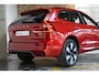 Volvo XC60 T6 Plug-in hybrid AWD Ultra Dark | Panoramadak | Semi elektrische trekhaak | Verwarmbare voorstoelen en stuurwiel | Rondom zichtcamera | Adaptieve cruise control | Head up display | Elektrische achterklep |
