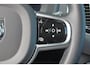 Volvo XC90 T8 Recharge AWD Plus Bright - LONG RANGE - Panorama/schuifdak - IntelliSafe Assist & Surround - 360º Camera - Harman/Kardon audio - Adaptieve LED koplampen - Verwarmde voorstoelen, stuur & achterbank - Parkeersensoren voor & achter - Elektr. bedienb. voorstoelen met geheugen - Head up display - Draadloze tel. lader - Extra getint glas - 21' LMV