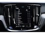 Volvo V60 2.0 T6 Plug-in hybrid AWD Plus Dark | 2000 kg trekgewicht | Elektrische stoelen met geheugen | Harman/Kardon Audio | Stoel & Stuurverwarming | Dodehoeksensoren | adaptieve cruise controle |