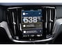 Volvo V60 2.0 T6 Plug-in hybrid AWD Plus Dark | 2000 kg trekgewicht | Elektrische stoelen met geheugen | Harman/Kardon Audio | Stoel & Stuurverwarming | Dodehoeksensoren | adaptieve cruise controle |