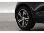 Volvo XC40 2.0 B4 R-Design | Elek. stoelen | ACC | H&K Audio | 360 camera | 19 inch | Stoel+ stuurverw. |