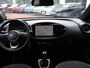 Toyota Aygo X 1.0 VVT-i 72PK Envy, Rijklaarprijs | Navigatie | Camera | 18 inch wielen | Mirror Screen | JBL Audio | Armsteun