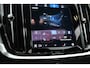 Volvo V60 2.0 T6 Plug-in hybrid AWD Plus Dark | Pano-dak | Head-up | H&K audio | 360 camera | MJ25 |