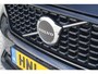 Volvo XC40 2.0 B4 Plus Dark | Trekhaak | Adaptive Cruise Control | Dode hoek detectie BLIS | Harman/Kardon audio | Elektrische stoelverstelling | Stoel- en stuurverwarming | Verwarmde Voorruit |