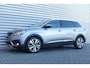Peugeot 5008 1.6 PURETECH 180PK 7-ZITS ALLURE PACK AUTOMAAT / NAVI / LEDER / CLIMA / LED / PDC / 19" LMV  / CAMERA / KEYLESS / TREKHAAK /  BLUETOOTH / CRUISECONTROL / 1E EIGENAAR / NIEUWSTAAT !!