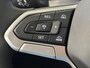 Volkswagen Golf 1.5 TSI Life | 17"LM-Velgen| LED Verlichting | Stuur/Stoelverwarming | Apple Carplay/Android Auto | Climate Control | Digitaal Dashboard | Keyless Entry/Start/ Parkeer Sensoren ( Vestiging - Vianen Tel:0347-371248 )