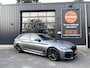 BMW 5-Serie Touring 530D LCI M-Pakket CARPLAY|TREKHAAK|CAMERA|LED KOPLAMPEN|M SPORT INTERIEUR|SFEERVERLICHTING|STOELVERWARMING