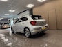 Volkswagen Polo 1.0 TSI R-Line * Automaat / 1e Eig / Carplay / Trekhaak / Navigatie / NL auto *