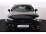 Volvo XC60 T6 Recharge AWD Plus Black Edition - Luchtvering - Panorama/schuifdak - IntelliSafe Assist & Surround - 360º Camera - Bowers & Wilkins audio - Adaptieve LED koplampen - Verwarmde voorstoelen, stuur & achterbank - Parkeersensoren voor & achter - Elektr. bedienb. voorstoelen met geheugen - Draadloze tel. lader - Extra getint glas - Elektr. inklapbare trekhaak - 21' LMV