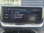 Peugeot e-208 EV Allure 51 kWh | Adaptive Cruise Control | Climate Control | Parkeercamera/-sensoren | Full LED | Navigatie | Keyless Start | Apple Carplay/Android Auto | Dodehoek | Draadloze telefoonlader |