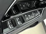 Kia Niro 1.6 GDi Hybrid ExecutiveLine | leder | Navi | Camera | electrische verstelbare stoelen | Stoel verwarming en verkoeling| stuurverwarming |