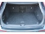 Volvo V60 2.0-250pk T5 Momentum AUTOMAAT ! Fijne comfortabele, luxe en degelijke wagen ! Autm. airco dual, panodak en achterklep elektrisch, wegklapbare trekhaak, LM wielen, metallic lak, navigatie, telefoonvoorb., lederen int., parkeersensoren v+a,  LED verl. etc.