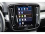 Volvo XC40 2.0 B4 Plus Dark | Adapt Cruise | BLIS | Stoel+Stuurverwarm | Keyless | Elektr. Stoelen | Memory | Trekhaak | Camera | Harman/Kardon