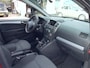 Opel Zafira 1.8 Executive op de motorkap diverse plekken van lakschade zie foto !!!