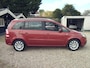 Opel Zafira 1.8 Executive op de motorkap diverse plekken van lakschade zie foto !!!