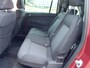 Opel Zafira 1.8 Executive op de motorkap diverse plekken van lakschade zie foto !!!