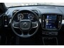 Volvo XC40 T2 Automaat Business Pro | Trekhaak | Dealeronderhouden | Panoramadak | Stoelverwarming | BLIS | Parkeercamera | Parkeersensoren voor + achter | 19" Lichtmetalen velgen | Adaptive cruise control | Navigatie