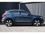 Volvo XC40 T2 Automaat Business Pro | Trekhaak | Dealeronderhouden | Panoramadak | Stoelverwarming | BLIS | Parkeercamera | Parkeersensoren voor + achter | 19" Lichtmetalen velgen | Adaptive cruise control | Navigatie