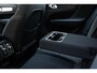 Volvo XC40 T2 Automaat Business Pro | Trekhaak | Dealeronderhouden | Panoramadak | Stoelverwarming | BLIS | Parkeercamera | Parkeersensoren voor + achter | 19" Lichtmetalen velgen | Adaptive cruise control | Navigatie