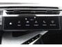 Peugeot 3008 1.2 Hybrid 145PK ALLURE AUTOMAAT | COMFORT STOELEN | STOEL / STUUR VERWARMING | DODEHOEK DETECTIE | 360° CAMERA | NAVIGATIE | 19" LICHTMETALEN VELGEN | DRAADLOOS APPLE CARPLAY / ANDROID AUTO | |